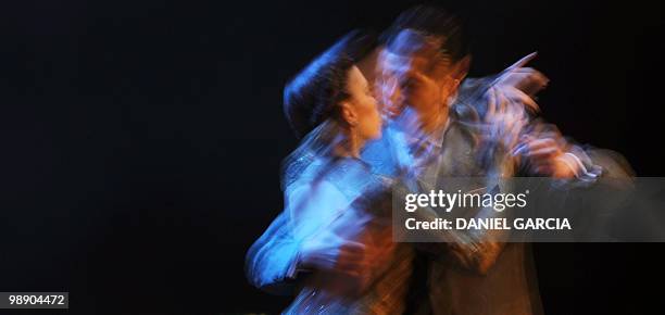 Couple dances tango during the final round of the Stage Tango competition at the VII Tango Dance World Championship in Buenos Aires on August 31,...