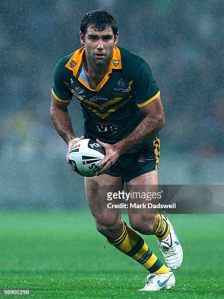 Cameron Smith of the Kangaroos looks to feed off the ball to a teammate during the ARL Test match between the Australian Kangaroos and the New...