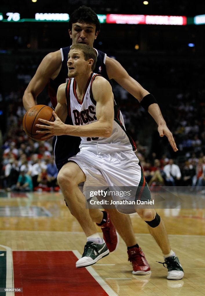 Atlanta Hawks v Milwaukee Bucks, Game 4