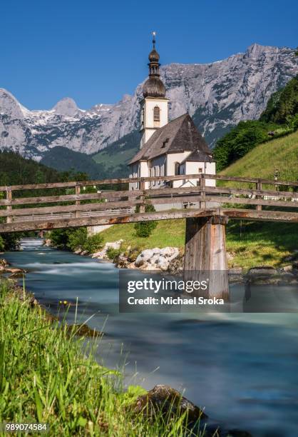 die kirche von ramsau - kirche stock pictures, royalty-free photos & images