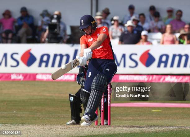 Natalie Sciver of England Women during International Twenty20 Final match between England Women and New Zealand Women at The Cloudfm County Ground,...
