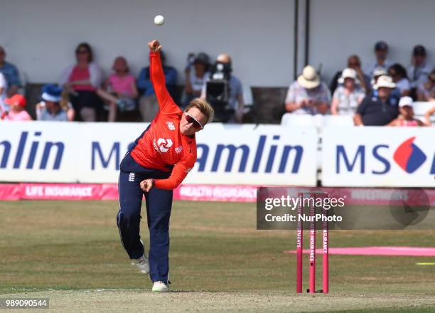 Danielle Hazell of England Women during International Twenty20 Final match between England Women and New Zealand Women at The Cloudfm County Ground,...