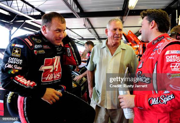 Ryan Newman , driver of the Haas Automation Chevrolet, talks with NASCAR legend David Pearson , and Tony Stewart , driver of the Old Spice/Office...