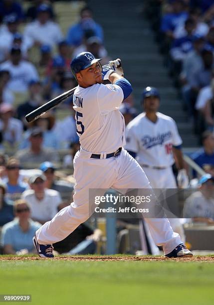 Russell Martin of the Los Angeles Dodgers bats against the San Francisco Giants at Dodger Stadium on April 18, 2010 in Los Angeles, California. The...