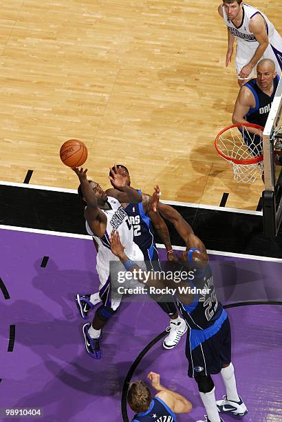 Tyreke Evans of the Sacramento Kings goes up for a shot against Erick Dampier of the Dallas Mavericks during the game at Arco Arena on April 10, 2010...