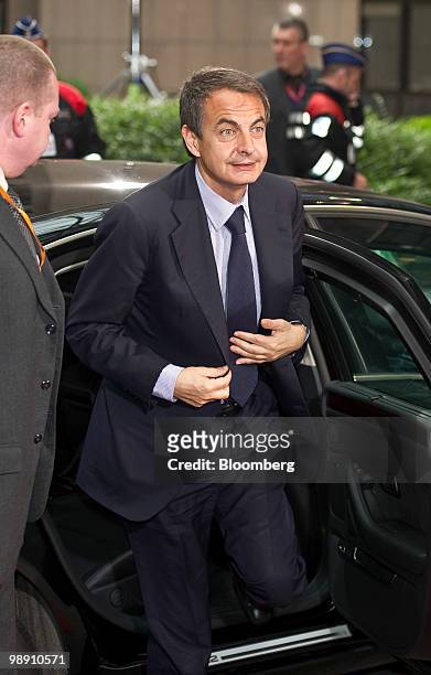 Jose Luis Rodriguez Zapatero, Spain's prime minister, arrives for the European Union leaders' euro-region summit in Brussels, Belgium, on Friday, May...