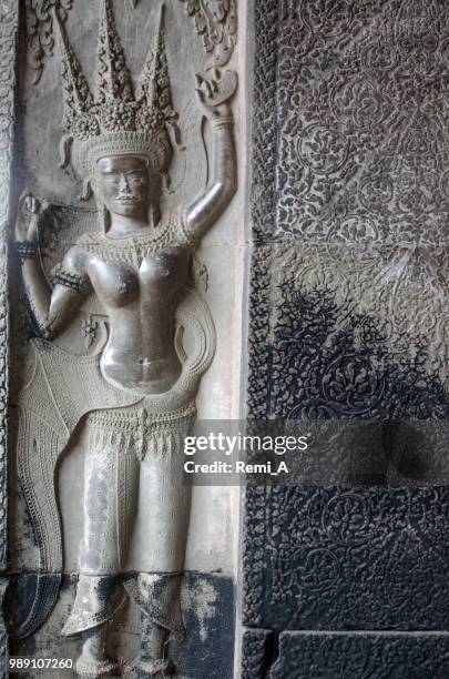 devata - apsara stockfoto's en -beelden