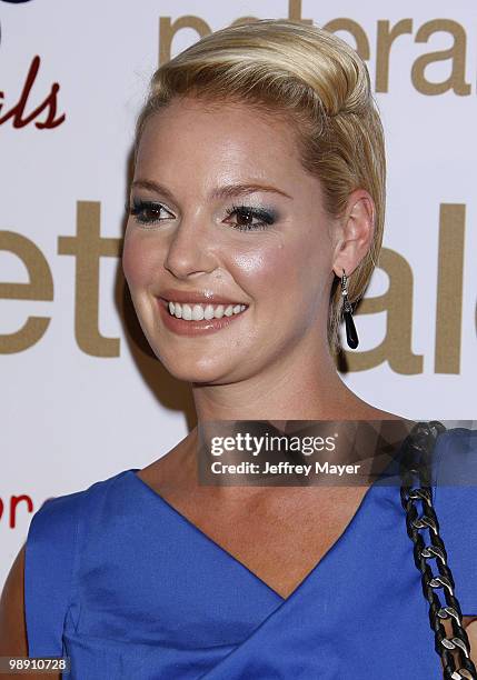 Katherine Heigl arrives at the Peter Alexander Flagship Boutique Grand Opening And Benefit on October 22, 2008 in Los Angeles, California.