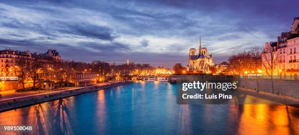 sunset at notre dame - pina stock pictures, royalty-free photos & images