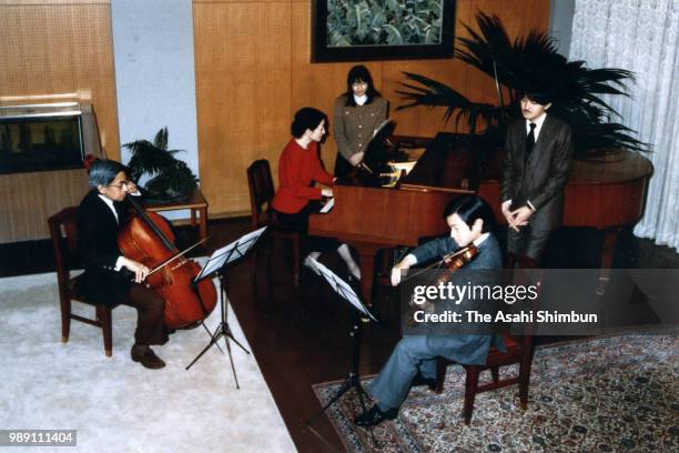 Crown Prince Akihito, Crown Princess Michiko, Prince Naruhito, Prince Fumihito and Princess Sayako attend a photo session at the Togu Palace on...