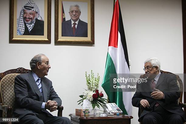 Palestinian President Mahmoud Abbas receives U.S. Mideast envoy George Mitchell during their meeting on May 7, 2010 in Ramallah, West Bank. The...