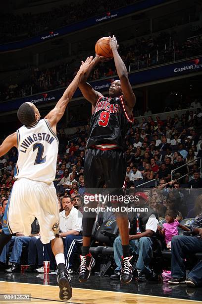 Luol Deng of the Chicago Bulls makes a jumpshot against the Washington Wizards during the game at the Verizon Center on April 2, 2010 in Washington,...