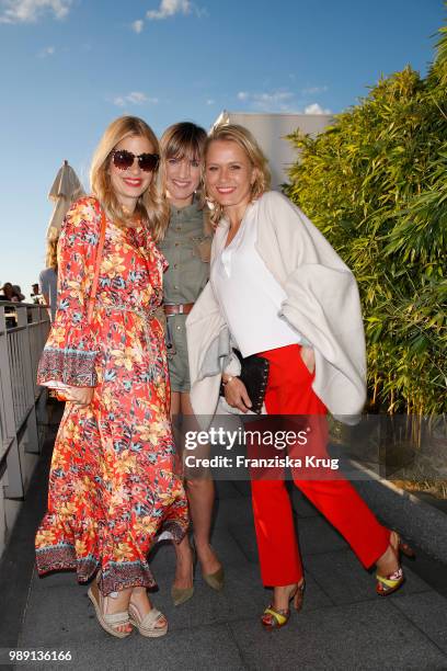 Susan Sideropoulos, Isabell Horn and Nova Meierhenrich during the Ladies Dinner In Berlin at Hotel De Rome on July 1, 2018 in Berlin, Germany.