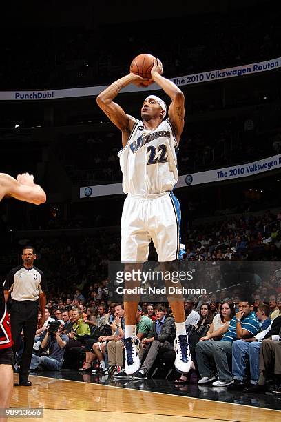 James Singleton of the Washington Wizards makes a jumpshot against the Chicago Bulls during the game at the Verizon Center on April 2, 2010 in...