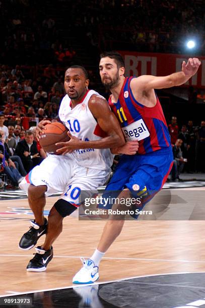 John Robert Holden of CSKA and Juan Carlos Navarro of Barcelona in action during the Euroleague Basketball Semi Final 1 between Regal FC Barcelona...