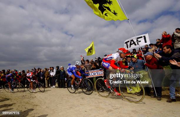 Paris - Roubaix 2004Illustration Illustratie, Paysage Landscpa Landschap Fans Supporters Drapeau Flag Vlag, Dierckxsens Ludo , Knaven Servais World...