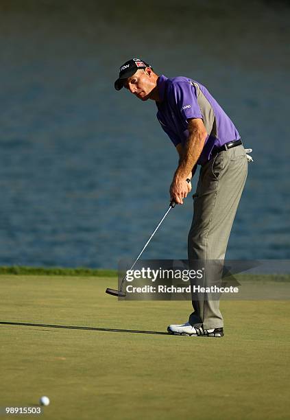 Jim Furyk watches a putt on the 17th green during the second round of THE PLAYERS Championship held at THE PLAYERS Stadium course at TPC Sawgrass on...