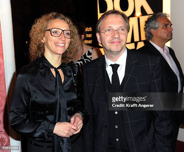 Julia Westlake and Olli Dittrich attend the Henri-Nannen-Award at the Schauspielhaus on May 7, 2010 in Hamburg, Germany.
