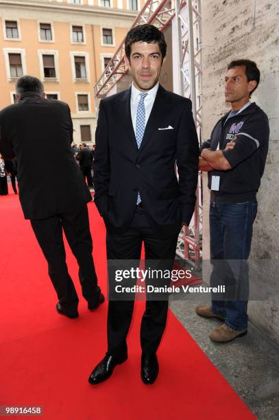 Pierfrancesco Favino attends the 'David Di Donatello' movie awards at the Auditorium Conciliazione on May 7, 2010 in Rome, Italy.