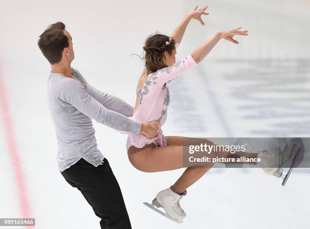 Annika Hocke and Ruben Blommaert in action during the Pair's event of the German Figure Skating Championships taking place in the Eissporthalle...