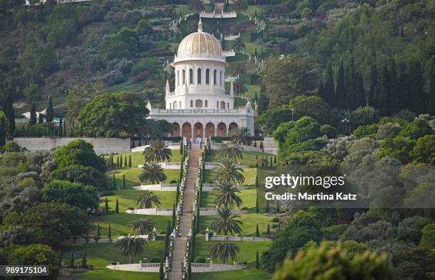 the gardens of the bahai on mount carmel and shrine of bab tomb with dome, haifa, israel - bab stock pictures, royalty-free photos & images