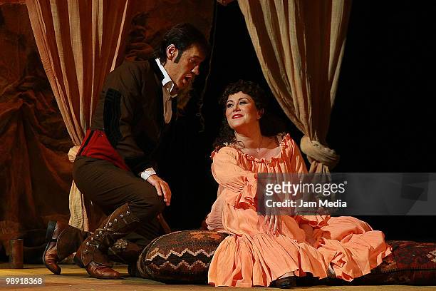 Bass Ruben Amoretti and Mezzo Soprano Veronica Simeoni in action during a previous test of the Opera 'Carmen' of Georges Bizet at the Esperanza Iris...