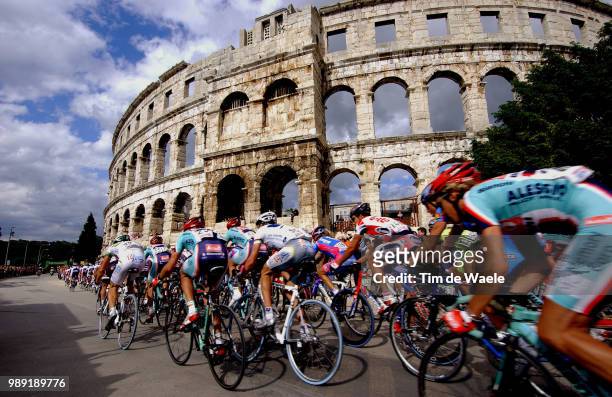 Giro D'Italia 2004Illustration Illustratie, Peleton Peloton, Roman Building Romeins Gebouw Batiment Romainstage Rit Etape 14 : Trieste - Pola Ronde...