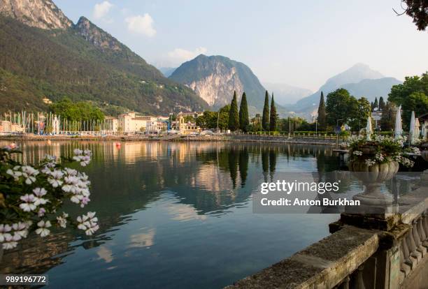 italy. riva-del-garda - riva del lago - fotografias e filmes do acervo