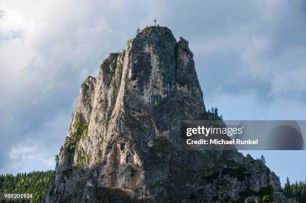 sheer cliff, cheile bicazului-ha?ma? national park, carpathian mountains, romania - park ha stock pictures, royalty-free photos & images