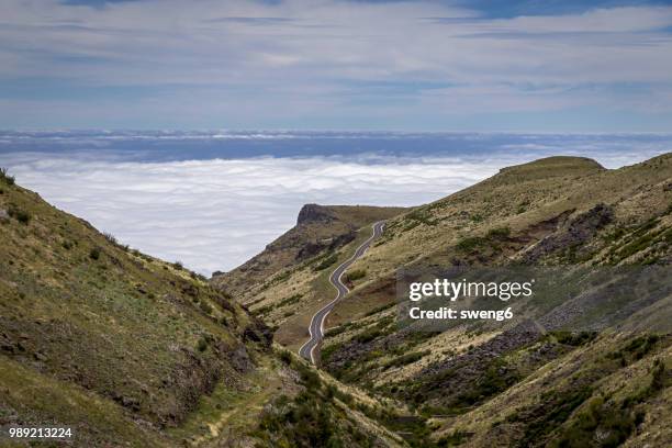 blick vom pico do arieiro - blick stock pictures, royalty-free photos & images