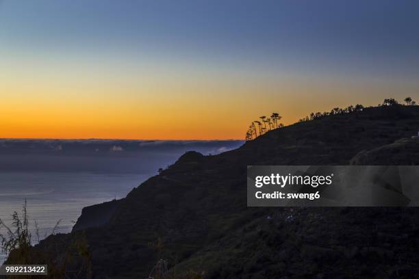 sonnenuntergang in richtung paul do mar - sonnenuntergang fotografías e imágenes de stock