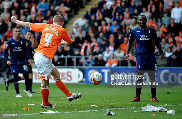 Keith Southern of Blackpool scores his sides first goal during the Coca-Cola Championship Playoff Semi Final 1st Leg match at Bloomfield Road on May...