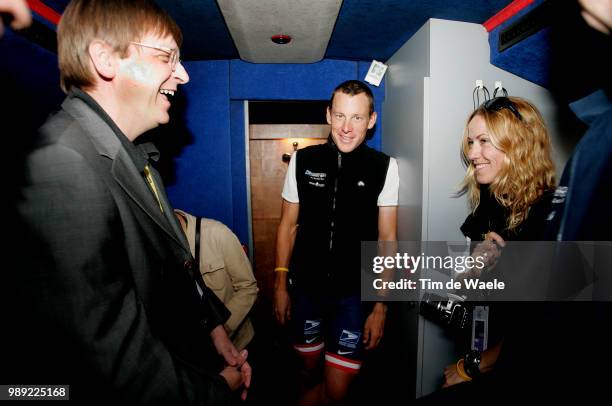 Tour De France 2004 Verhofstadt Guy Premier Ministre Prime Minister Eerste Minister Belgium, Armstrong Lance , Crow Sheryl Singer Chanteur...