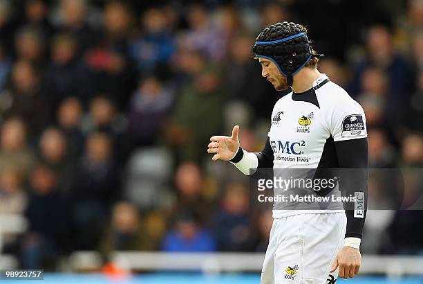 Danny Cipriani of Wasps looks at his injured hand during the Guinness Premiership match between Newcastle Falcons and London Wasps at Kingston Park...