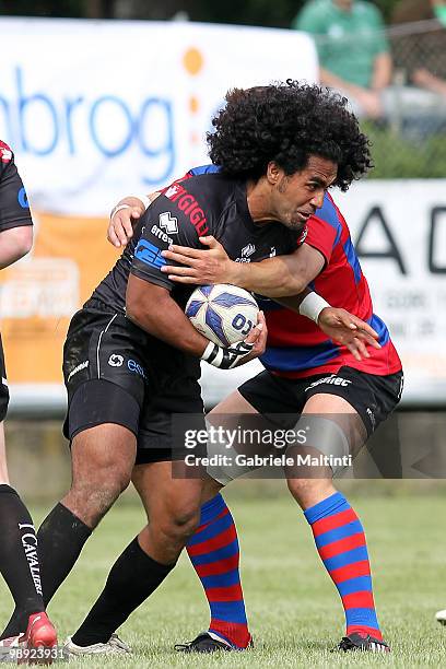 Wiston Churchill Mafi runs with the ball during the Campionato Eccellenza Super 10 match between I Cavalieri Prato and Fermi-CZ Rovigo at Enrico...