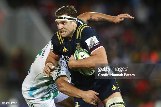 During the round 17: Luke Whitelock of the Highlanders charges forward during the Super Rugby match between the Highlanders and the Chiefs at ANZ...