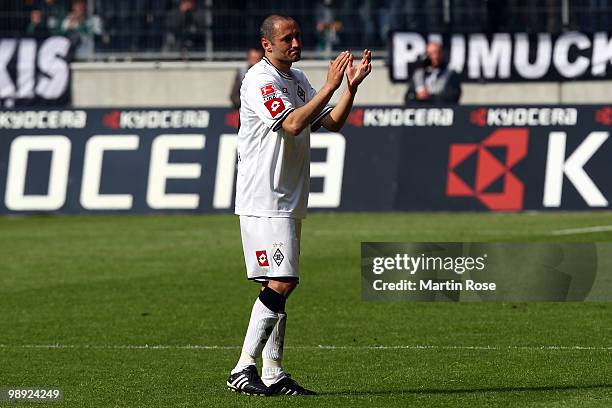 Oliver Neuville of Gladbach looks dejected after the Bundesliga match between Borussia Moenchengladbach and Bayer Leverkusen at Borussia Park Stadium...