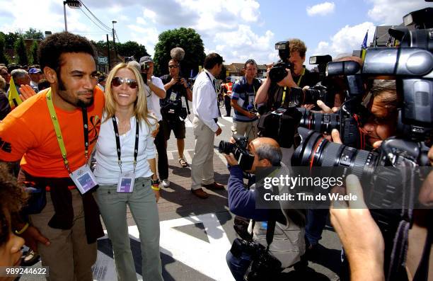 Tour De France 2004 Crow Sheryl , Harper Ben , Artist Zinger Chanteuse Chanteur Zangerstage Etape Rit 3 : Waterloo - Wasquehalronde Van Frankrijk