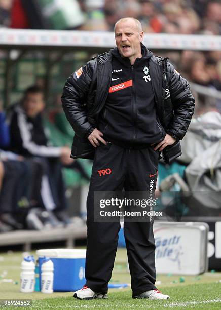 Head coach Thomas Schaaf of Bremen gestures during the Bundesliga match between SV Werder Bremen and Hamburger SV at Weser Stadium on May 8, 2010 in...