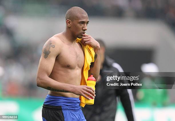 Jerome Boateng of Hamburg looks dejected after the Bundesliga match between SV Werder Bremen and Hamburger SV at Weser Stadium on May 8, 2010 in...