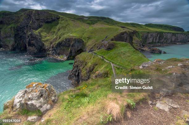 carrick-a-rede rope bridge - rede stock pictures, royalty-free photos & images