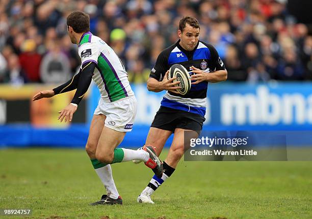Olly Barkley of Bath in action during the Guinness Premiership match between Bath and Leeds Carnegie on May 8, 2010 in Bath, England.