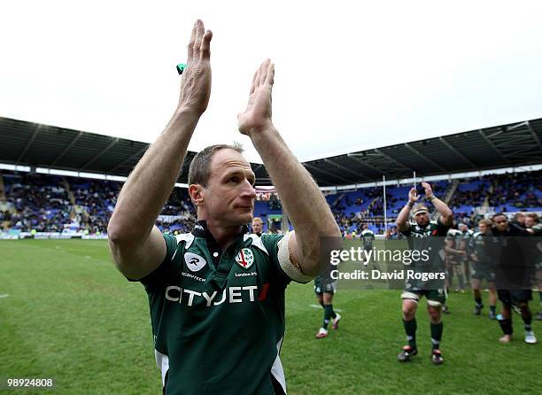 Mike Catt, of London Irish, waves to the crowd after his final match after the Guinness Premiership match between London Irish and Northampton Saints...