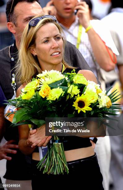 Tour De France 2004 Crow Sheryl Artist Singer Zanger Chanteusestage Etape Rit 15 : Valreas - Villard-De-Lansronde Van Frankrijk