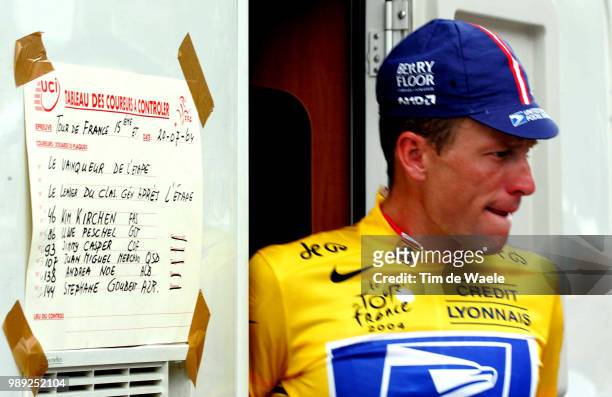Tour De France 2004 Doping Control Dopage Doping, Armstrong Lance Yellow Jersey Maillot Jaune Gele Truistage Etape Rit 16 : Bourg-D'Oisans - L'Alpe...
