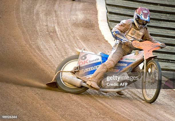 Denmark's Nicki Pedersen competes during the Swedish Speedway Grand Prix at Ullevi Stadium in Gothenburg, on May 8, 2010. AFP PHOTO BJORN LARSSON...