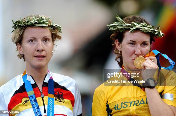 Women Road Race, Athens Podium, Arndt Judith Silver Medal Medaille D'Argent Zilver Medaille, Deception Teleurstelling, Carrigan Sara Gold Medal...