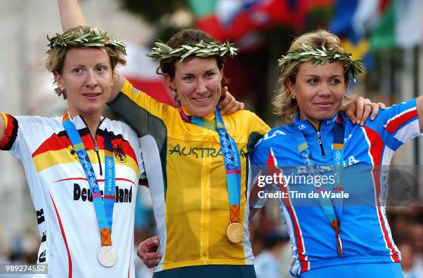 Women Road Race, Athens Podium, Arndt Judith Silver Medal Medaille D'Argent Zilver Medaille, Deception Teleurstelling, Carrigan Sara Gold Medal...