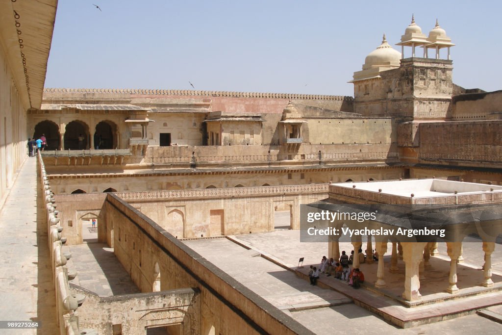 Aber Fort inner courtyard, beautiful mix of Rajputana Hindu and Mughal Islamic style of architecture, Rajasthan, India