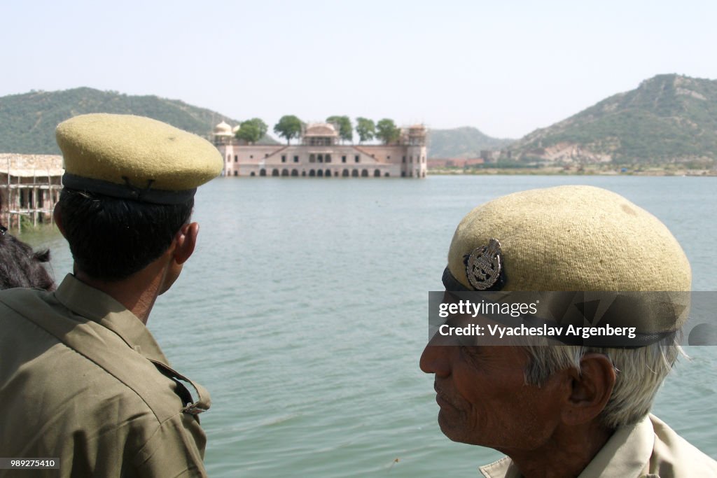 Jal Mahal ("Water Palace"), Man Sagar Lake in Jaipur, Rajasthan, India